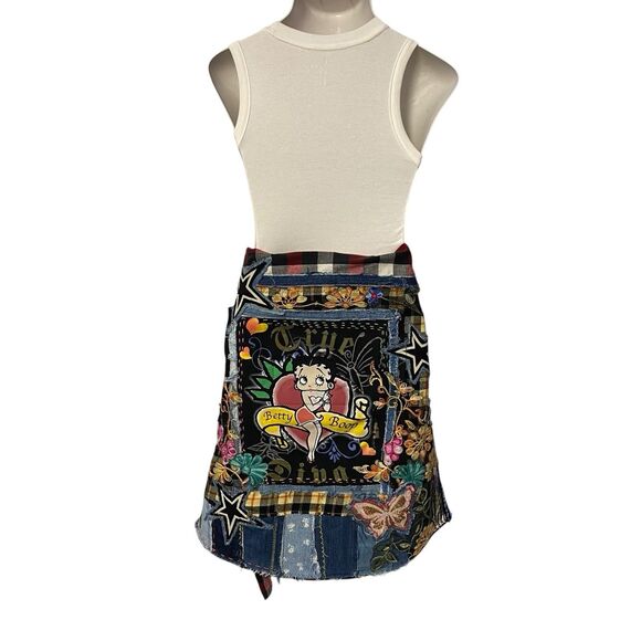 Upcycled Flannel Shirt Shacket Womens XL Betty Boop Grunge Patchwork Folk Art - Picture 16 of 16